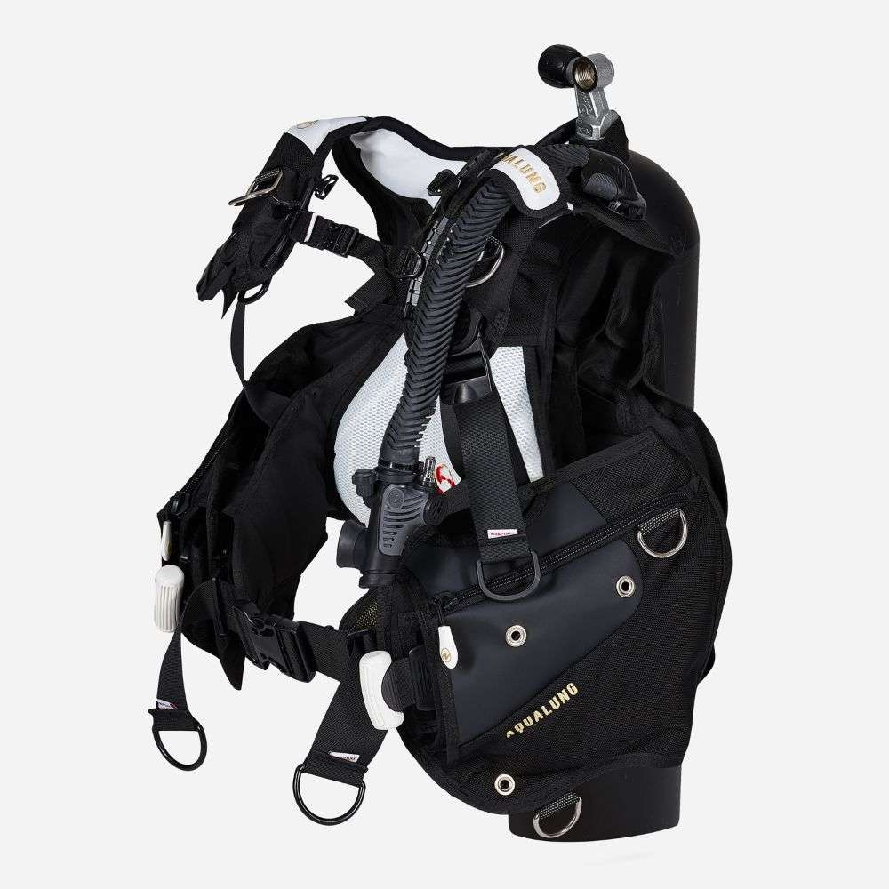 AXIOM - Women's Dive BCD - Image 5