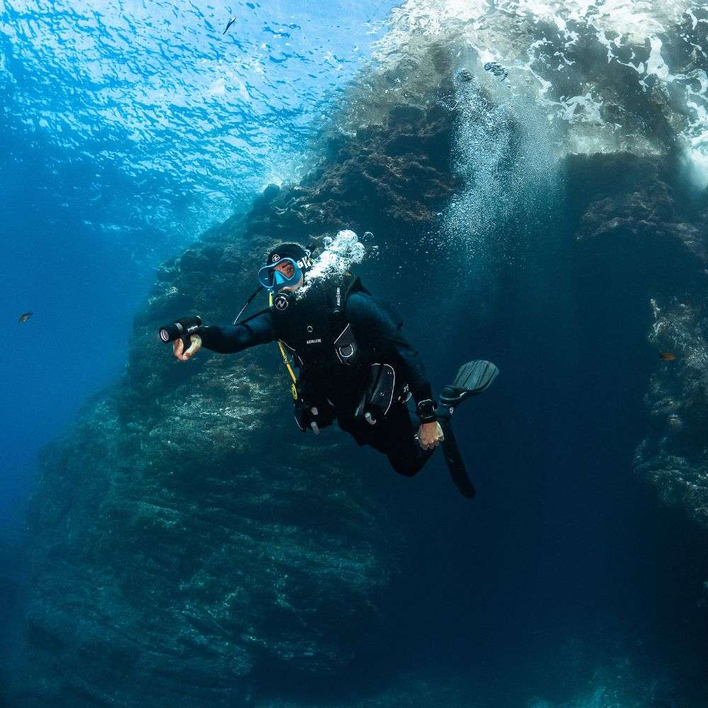 ICELAND - Men's Dive Wetsuit 7mm - Image 3